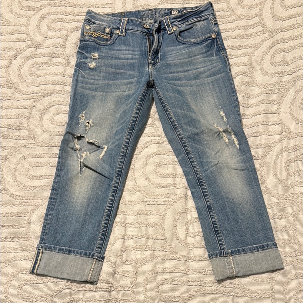 Vintage Women's Miss Me Cropped Distressed Blue Jeans